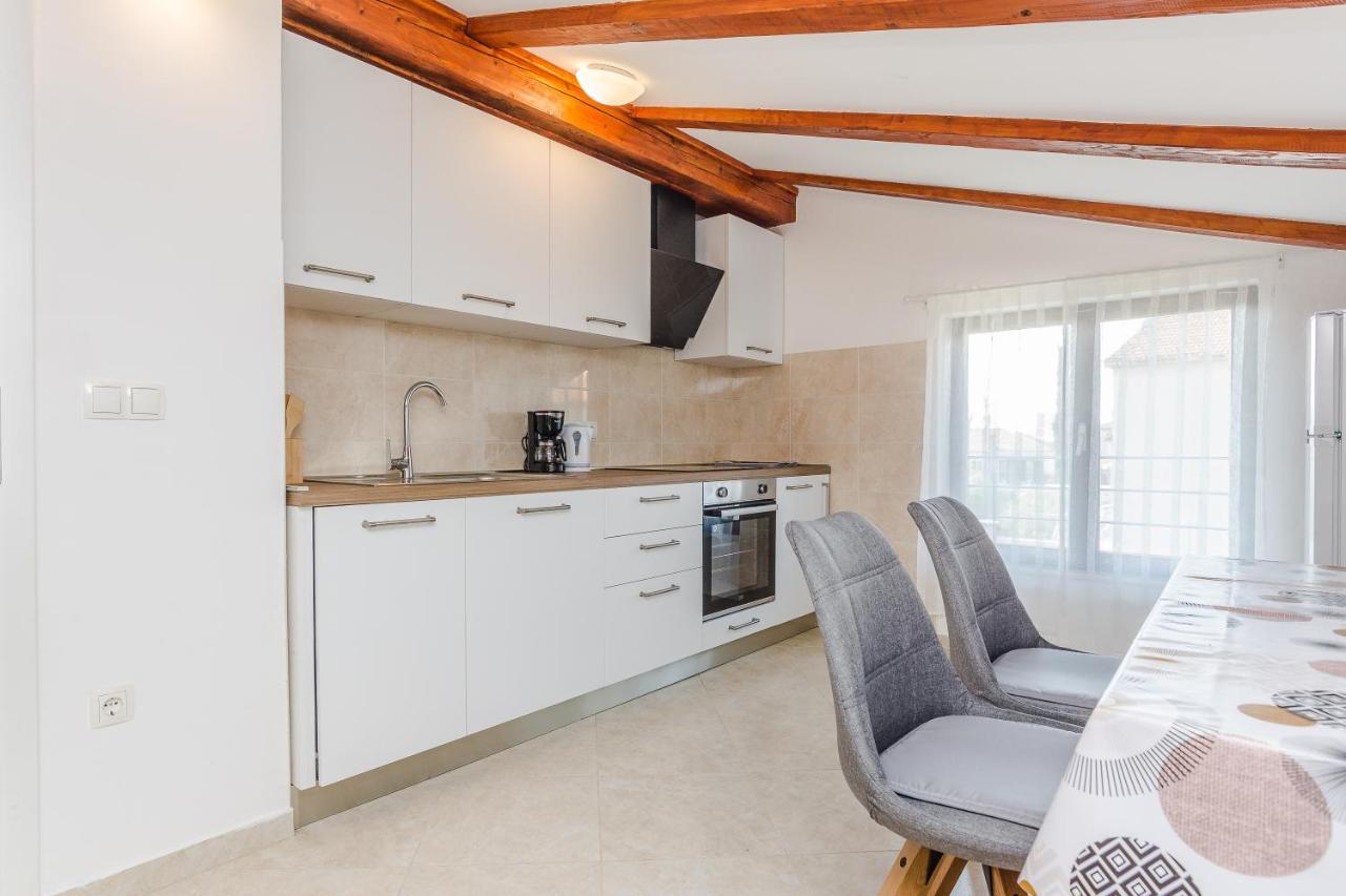Apartament Bodulica *